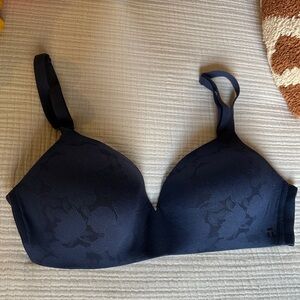 Tommy John second skin lightly lined wireless bra